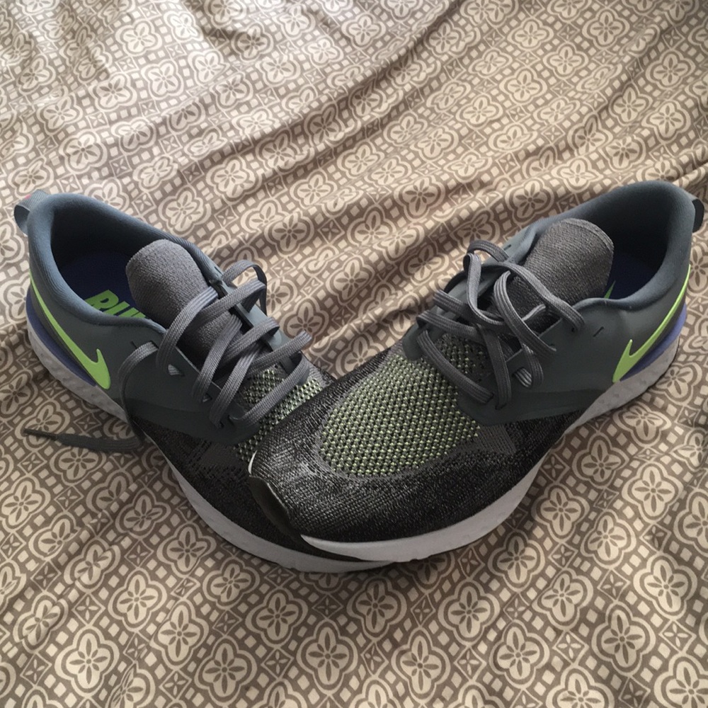 Grey Nike odyssey react 2 flyknit